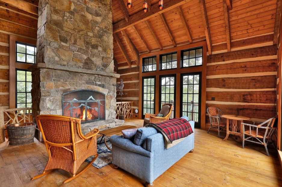 Ludlow Vermont Ski Lodge — photo 12 of 15