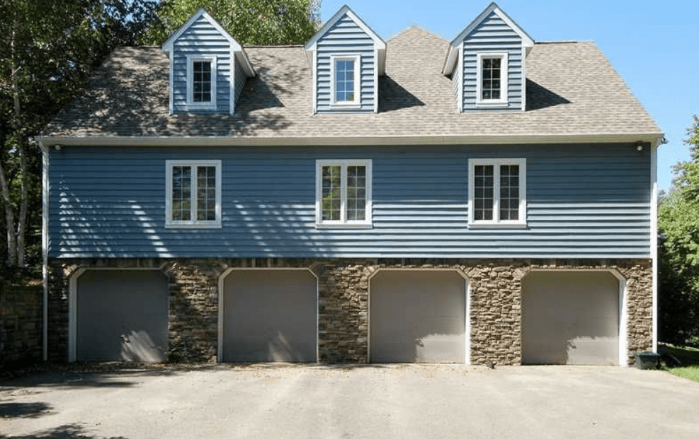 Western PA Oak Timber Frame — photo 9 of 11