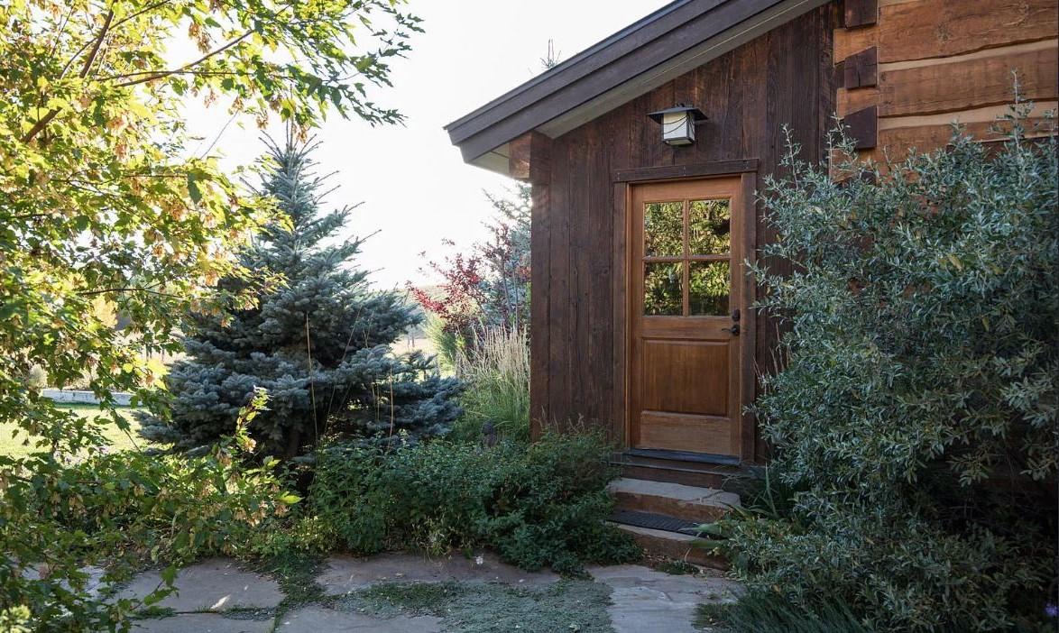 Wyoming Timberlake Log Home — photo 9 of 23