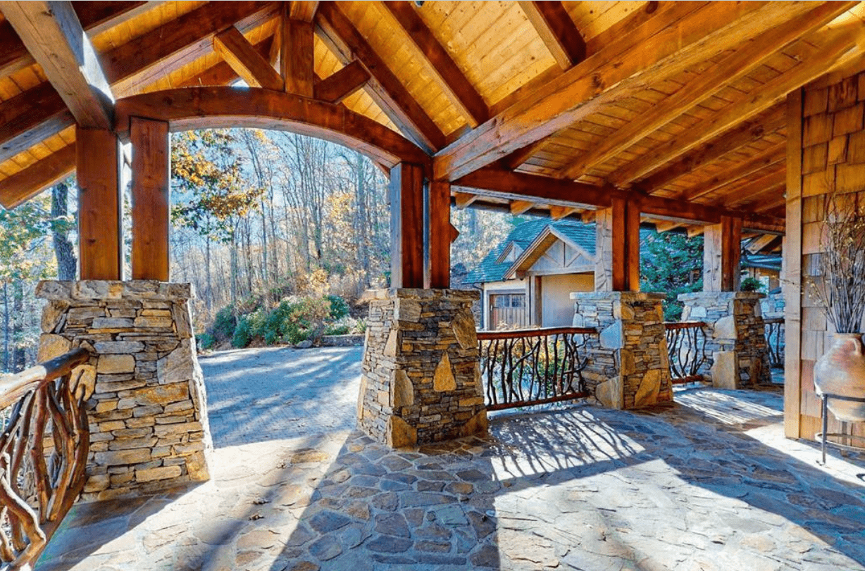 Moss Creek Lodge — photo 16 of 21