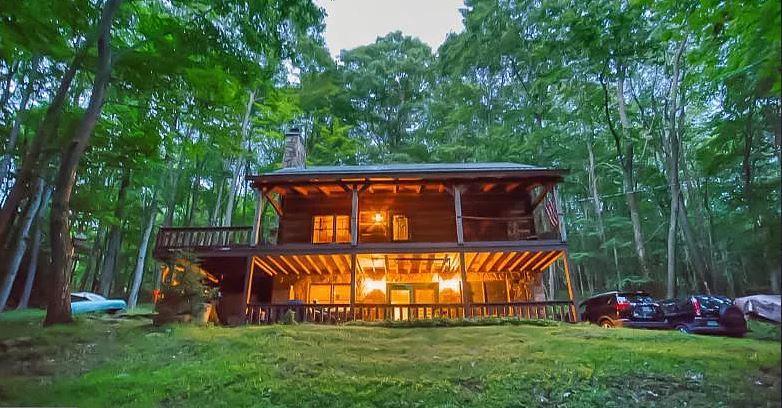 West Virginia Grove Log Home — photo 21 of 25
