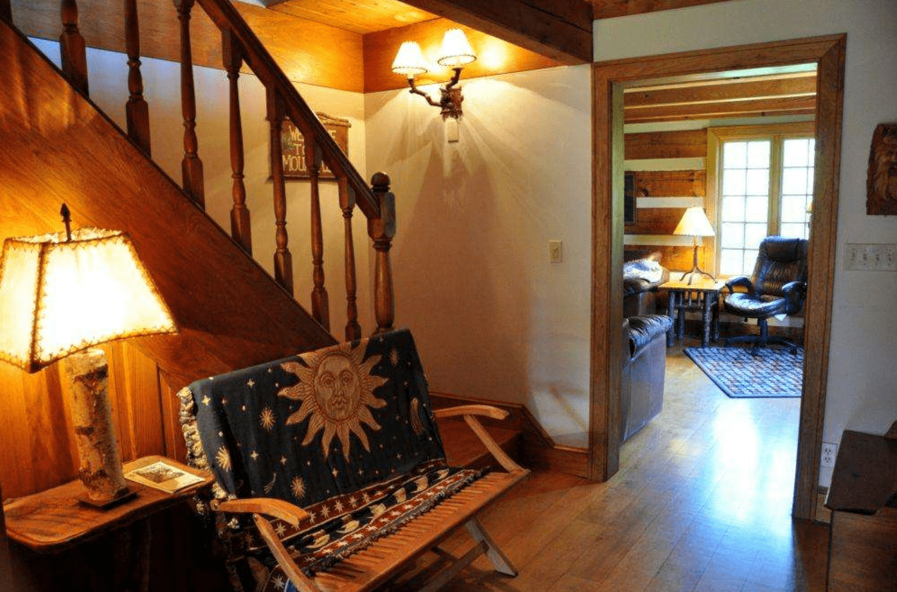 Hillsboro Log Home — photo 9 of 22