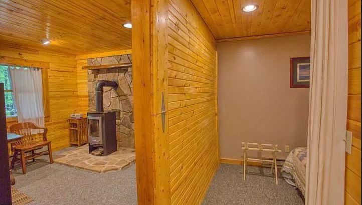 West Virginia Grove Log Home — photo 15 of 25