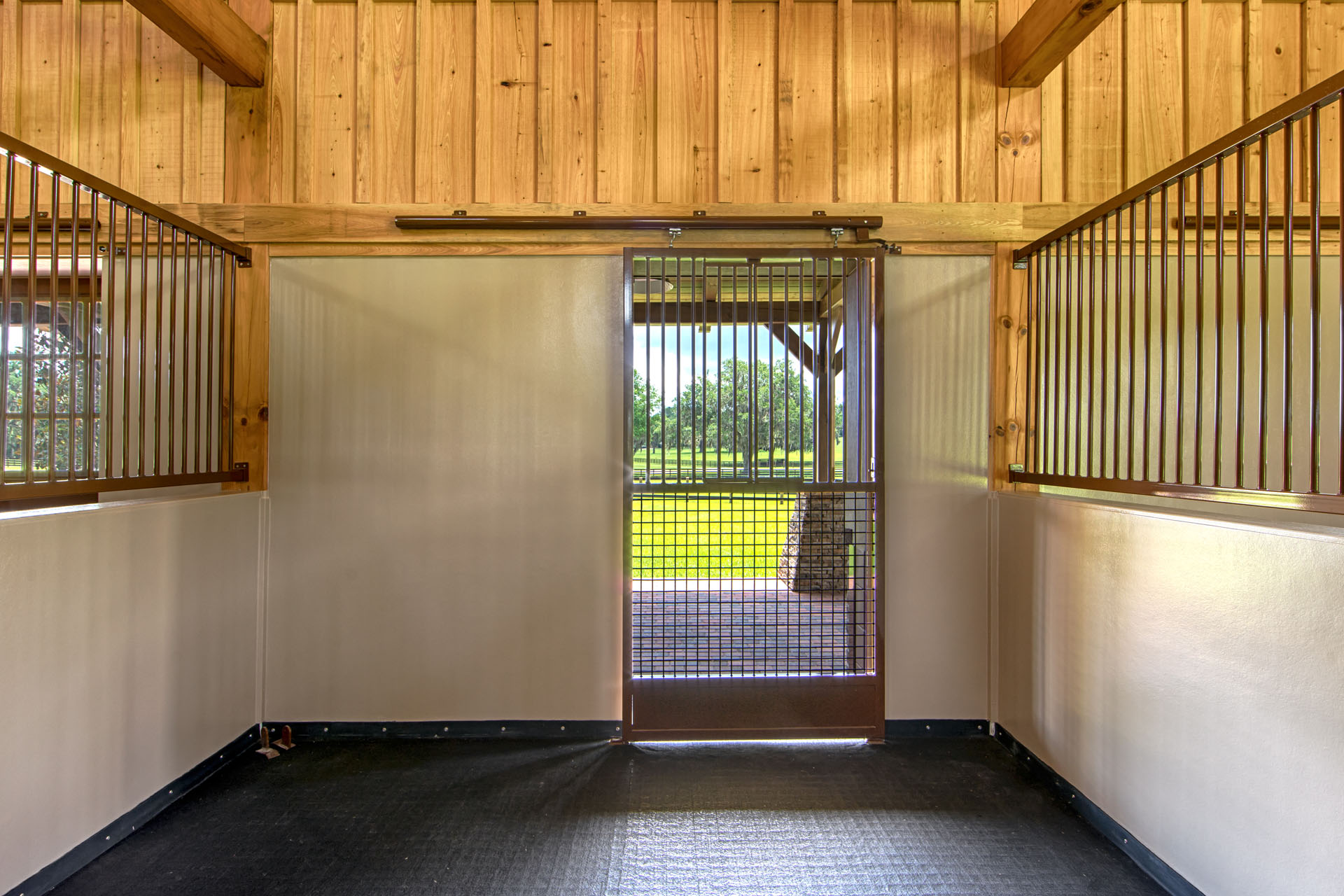 Ocala Thoroughbred Barn — photo 38 of 64