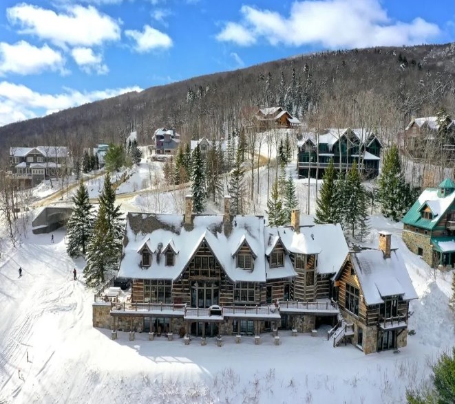 Ludlow Vermont Ski Lodge