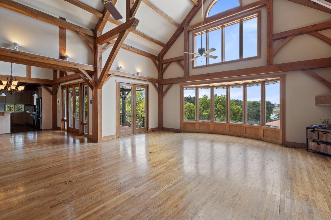 Briarcliff Timber Frame Retreat — photo 11 of 17