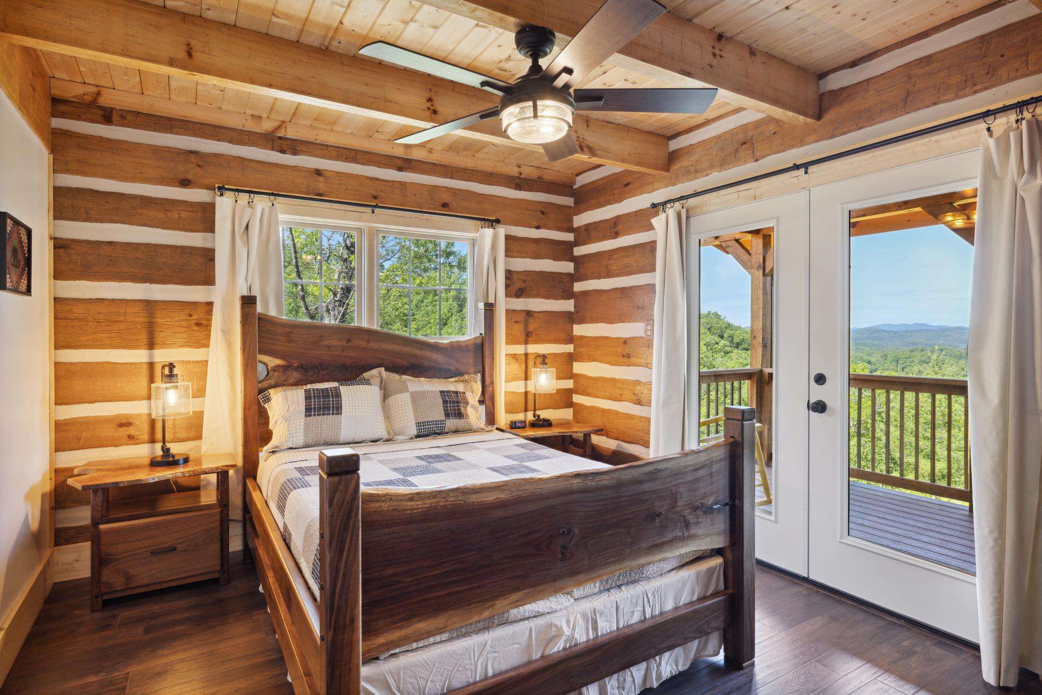 Beck Townsend Cabin — photo 15 of 20