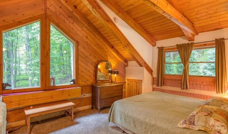 West Virginia Grove Log Home — photo 24 of 25