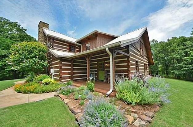 Peregrin Traditional Log Home — photo 14 of 14