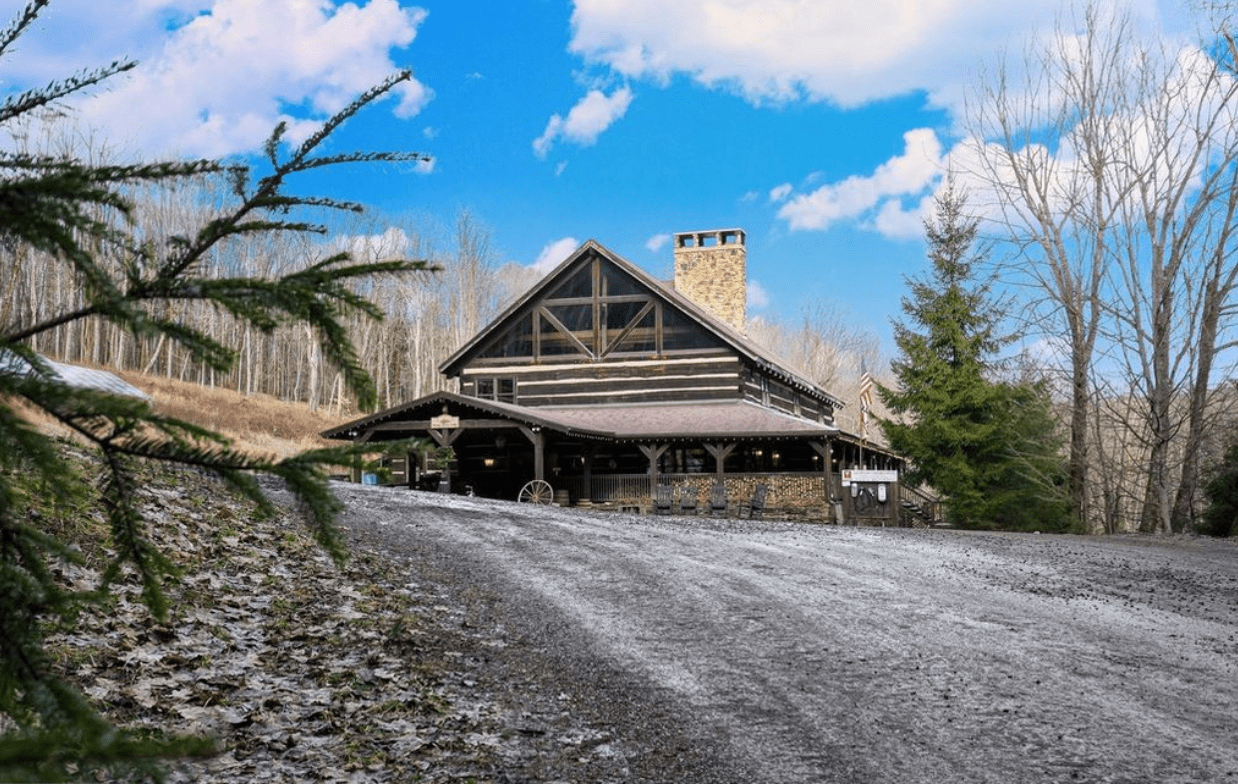 Savage River Lodge & Cabins (Commercial) — photo 23 of 42