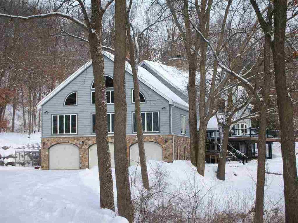 Wisconsin Oak Timber Frame — photo 9 of 10