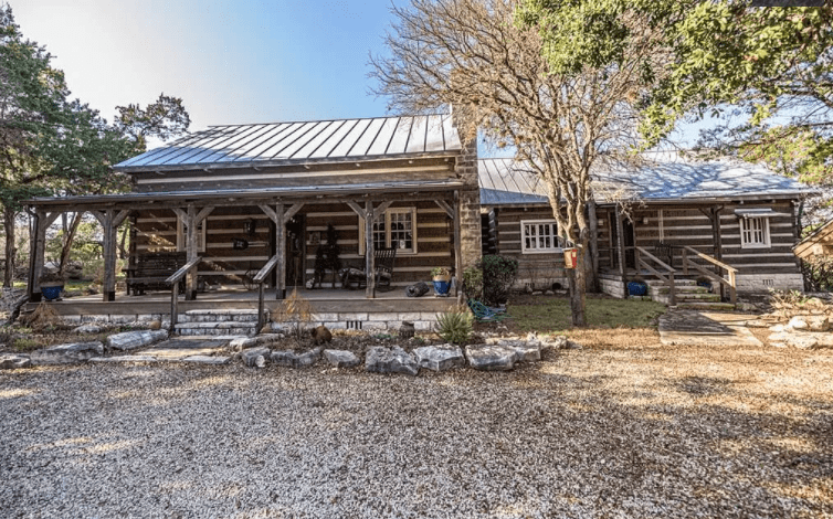 6 x 12 Traditional Log Home — photo 10 of 11